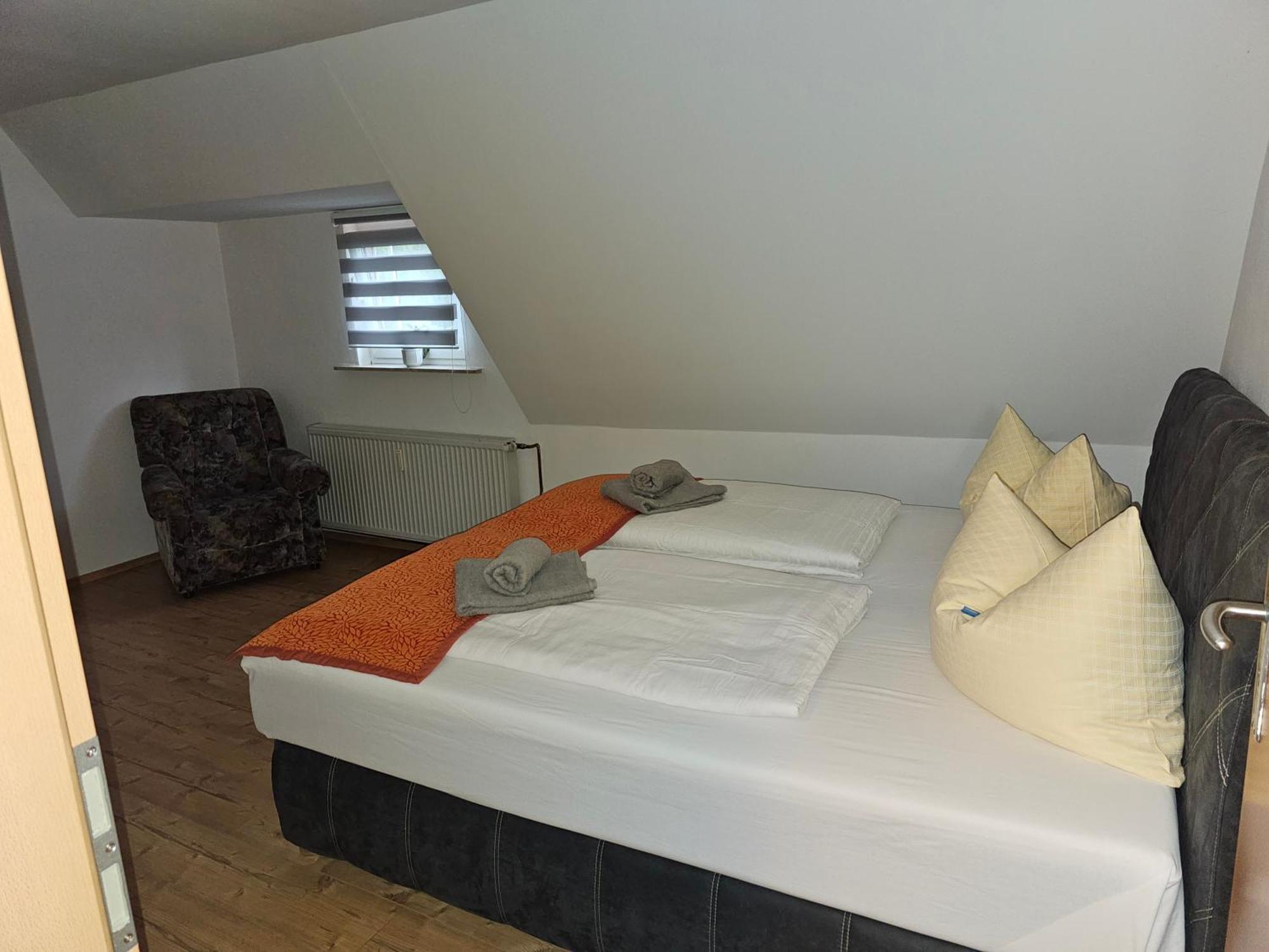 Ferienwohnung Peter Rudolstadt Bagian luar foto