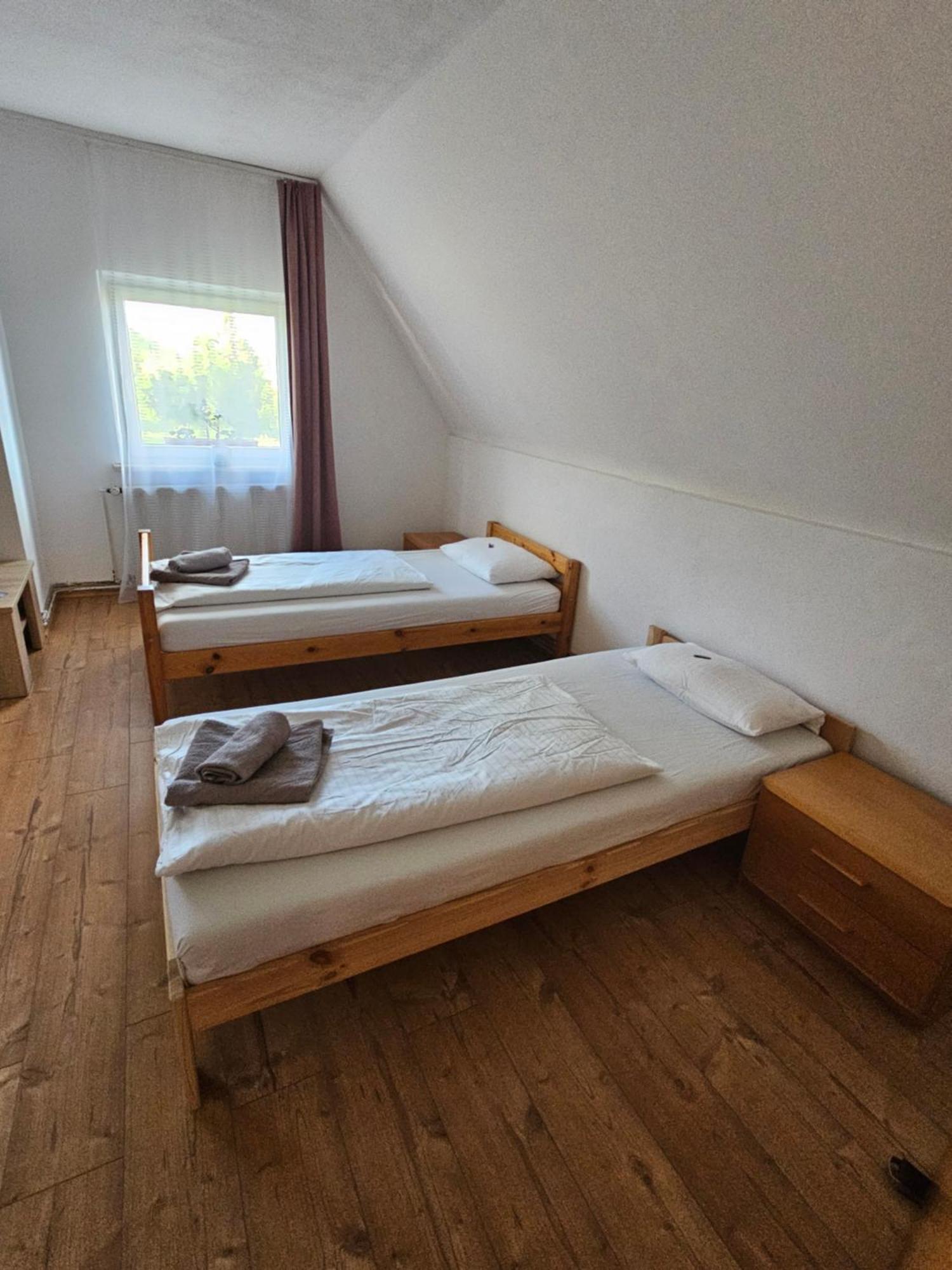 Ferienwohnung Peter Rudolstadt Bagian luar foto